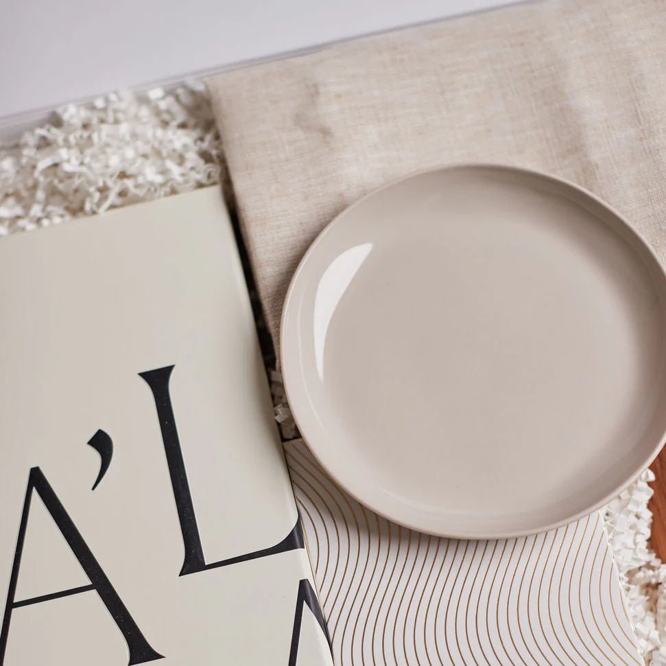 The Greenwich - We Wander